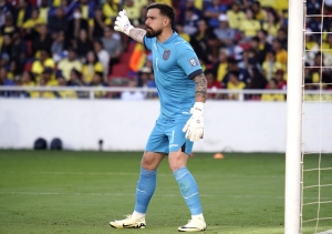 ¡No aguantó más en la U de Chile y Club de Quito concreta la “repatriación” de Hernán Galíndez!