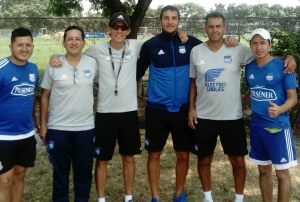 ¿Klimo sacó de su bolsillo para que juegue la reserva del Bombillo?