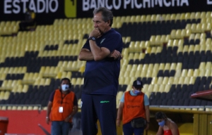 Patricio Lara buscará hacer el milagro junto a un club de Serie B (OFICIAL)