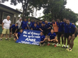 Gestos así engrandecen al Bombillo (FOTOS)