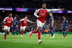 Simeone prevé un duelo ‘duro’ ante el Arsenal de Piero Hincapié y avisa de su pelota parada