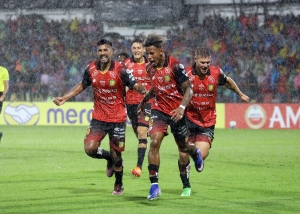 ¡Deportivo Cuenca es de Sudamericana! El equipo morlaco brinda una exhibición de jerarquía para meterse en fase de grupos