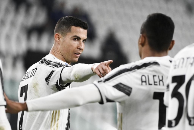 Cristiano Ronaldo 9