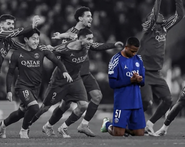 William Pacho 22