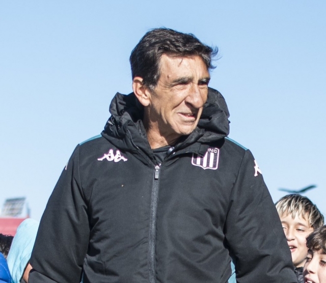 Gustavo Costas 9