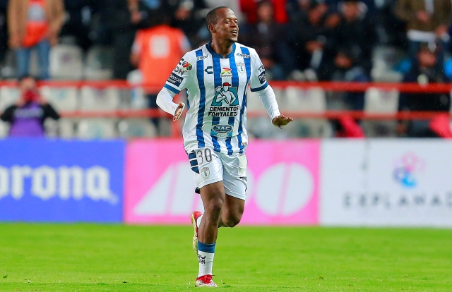 Romario Ibarra 6