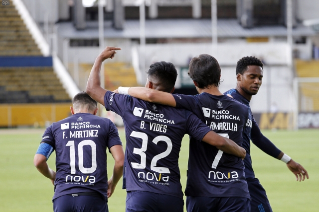 U Catolica 14