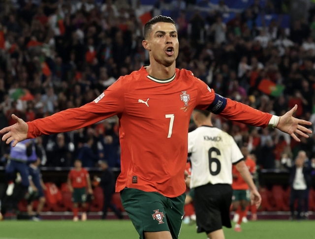 Cristiano Ronaldo 6