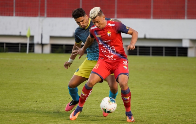 Byron Palacios 3