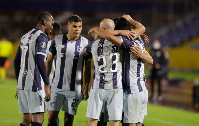 U Catolica 5