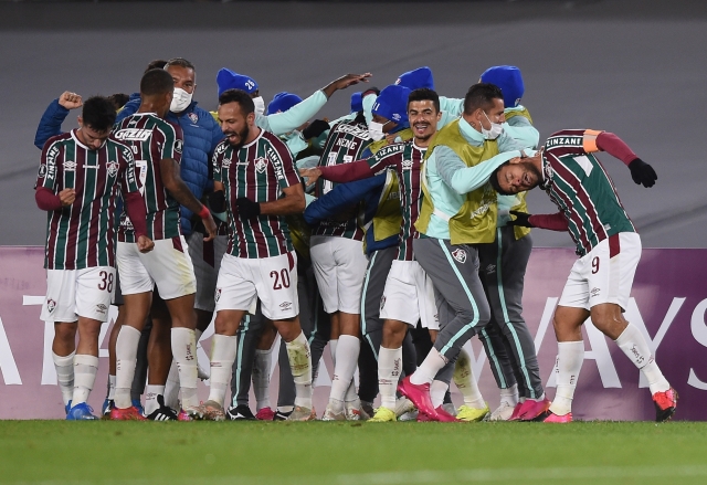 Fluminense 2