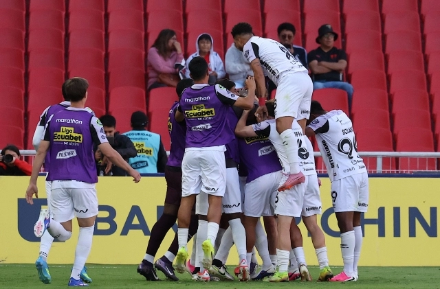 La vergonzosa caída de Liga ante el Leones de Esteban Paz agudiza la profunda crisis del club