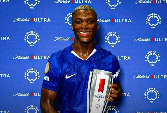 Moises Caicedo 3