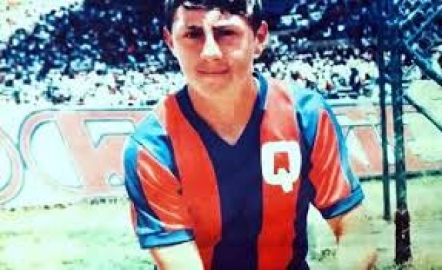 Alex Aguinaga 12