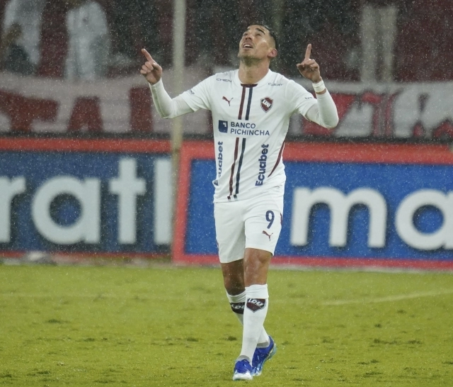 Lisandro Alzugaray 16