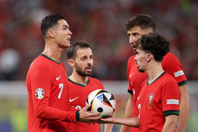 Cristiano Ronaldo-Vitinha-Portugal-Francia-quarter-final-uefa-euro-2024