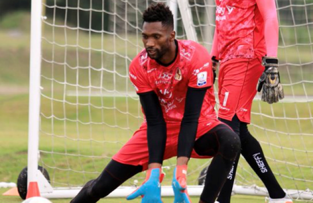 Alexander Domínguez 3