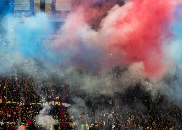 Hinchada Quito 2