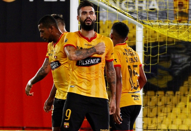 Gonzalo Mastriani 4