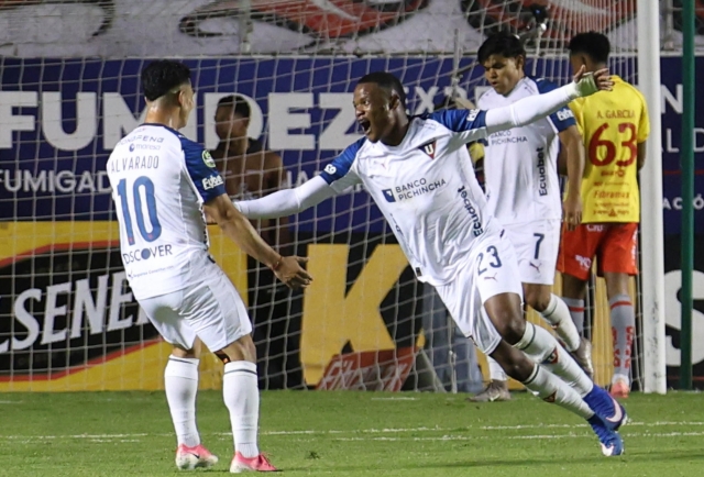 Yerlin Quiñonez 7