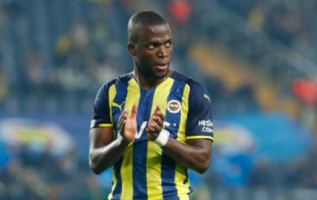 Enner Valencia 9