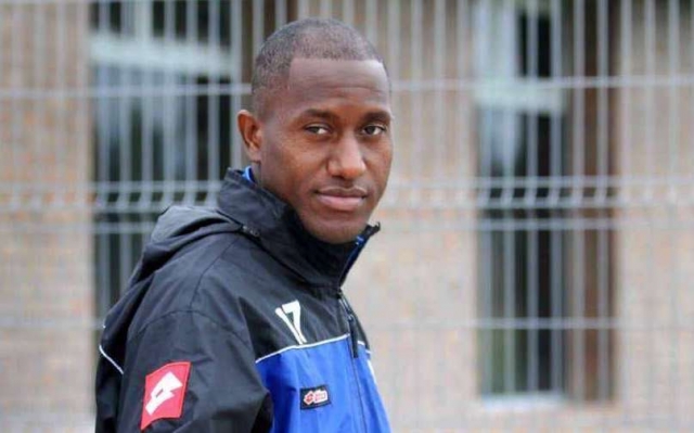 Jaime Ayovi 3