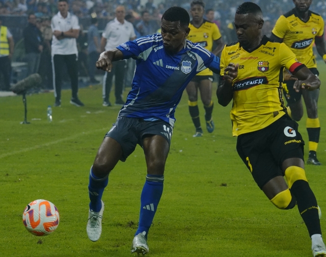 Romario Caicedo