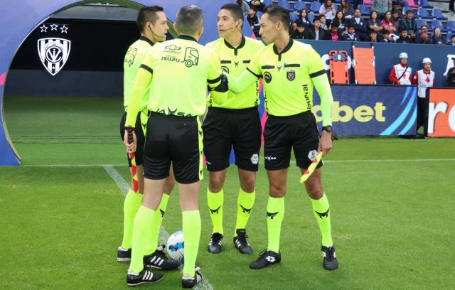Arbitros 9