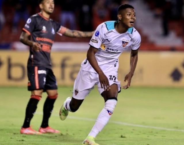Nilson Angulo 3