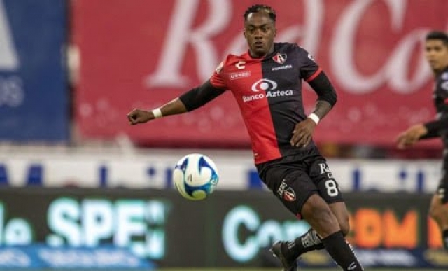 Renato Ibarra 2