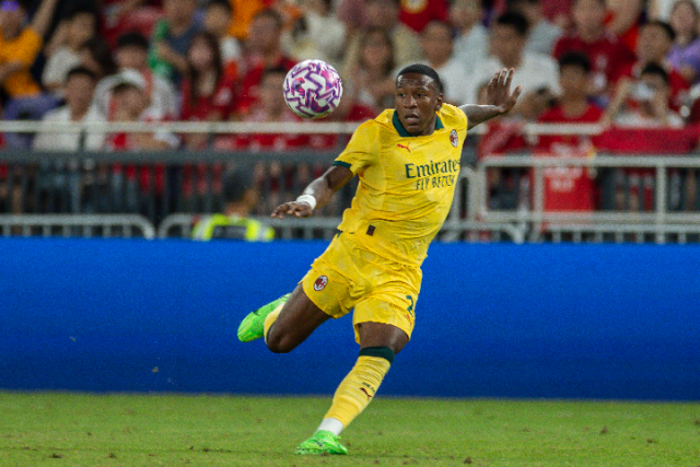 Pervis Estupinan-Liverpool-AC Milan-pre-season-friendly-2025