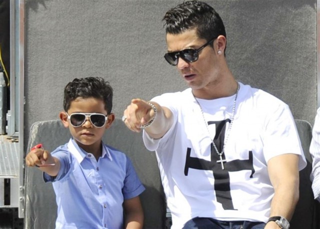 Cristiano Ronaldo e hijo