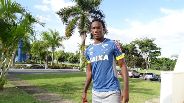 Luis Caicedo I 7