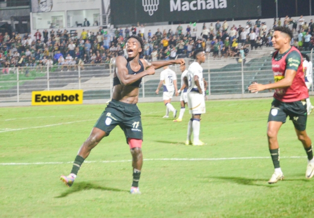 Bruno Caicedo 5