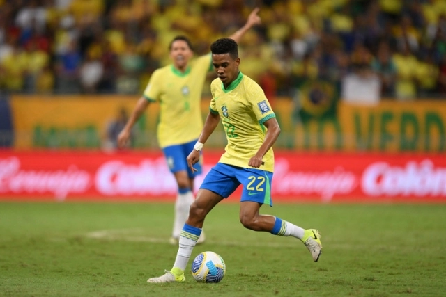 Estevao-Brasil-Uruguay-Eliminatorias Sudamericanas-2024
