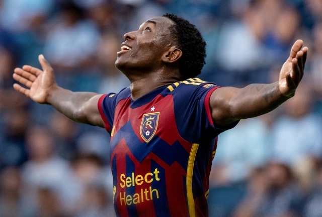 Anderson Julio 7
