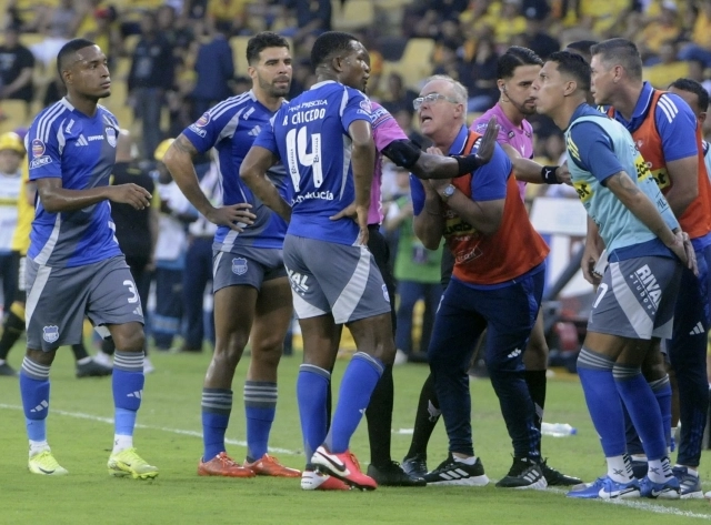 Arbitro Augusto Aragon 4