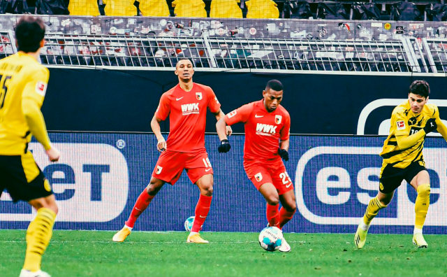 Carlos Gruezo 12