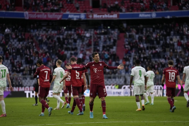 Robert Lewandowski 4