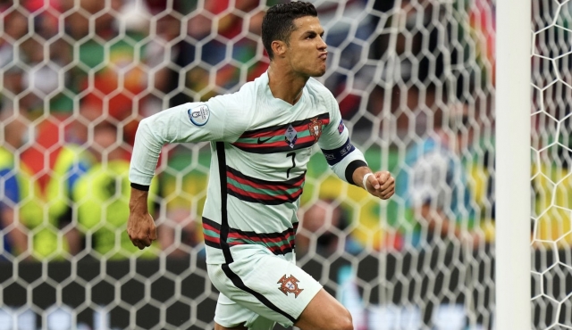 Cristiano Ronaldo 2