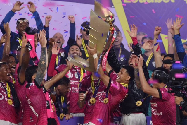 Independiente del Valle 26