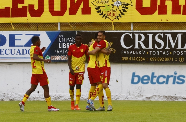 Aucas 25