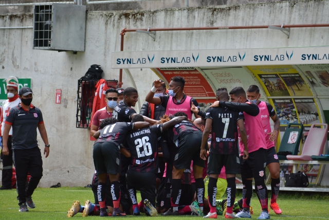 T.Universitario 9