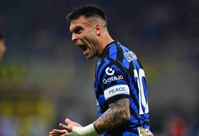 Lautaro Martinez 9