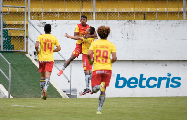 Aucas 4