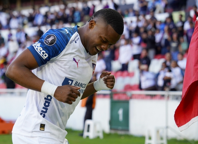 Yerlin Quiñonez 6