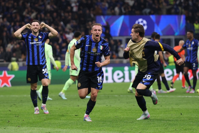 Davide Frattesi-Inter-Barcelona-Champions League-2025
