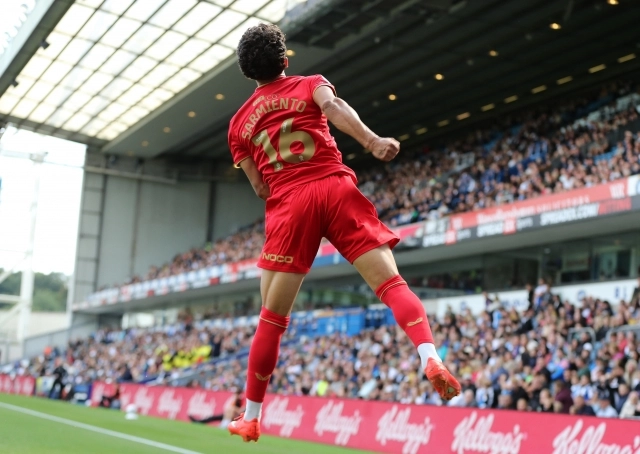 Jeremy Sarmiento saca a relucir su magia y recupera su brillo con el primer gol de la temporada con el Middlesbrough