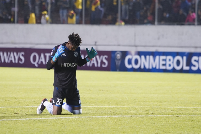 Alexander Domínguez 3