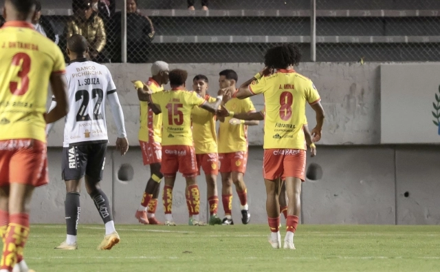 Aucas 6